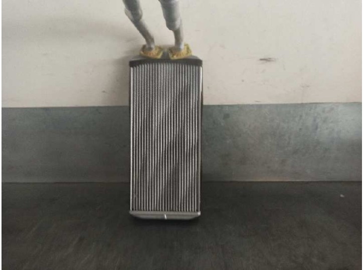 Recambio de radiador calefaccion / aire acondicionado para peugeot partner kombi premium referencia OEM IAM 5E2210400  