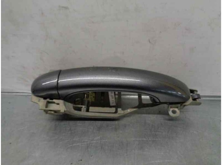 Recambio de maneta exterior delantera derecha para volkswagen touareg (7la) 2.5 tdi referencia OEM IAM 7L0837886A 7L6837205C 