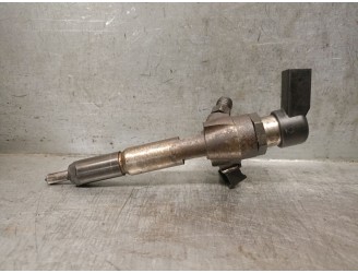 Recambio de inyector para ford focus berlina (cap) 1.8 tdci turbodiesel cat referencia OEM IAM 4M5Q9F593AD 4M5Q9F593AD 