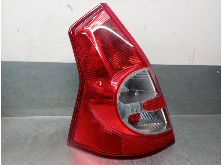 Replacement rear left tail light for Dacia Sandero 1.5 dCi OEM IAM reference 8200734825 8200734825 
