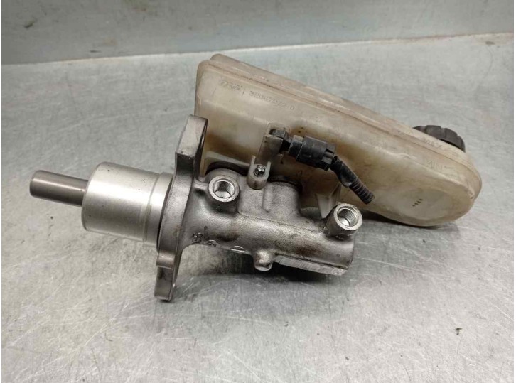 Recambio de bomba freno para smart forfour 1.5 cat referencia OEM IAM 32067272D TRW