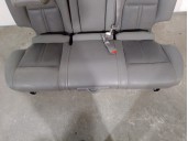 Recambio de asientos traseros para jeep gr. cherokee (wh) 3.0 crd cat referencia OEM IAM 4857573 CUERO GRIS 5 PUERTAS