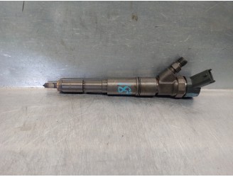 Recambio de inyector para opel omega b 2.5 24v dti cat (y 25 dt / l14) referencia OEM IAM 77859830 0445110049 BOSCH