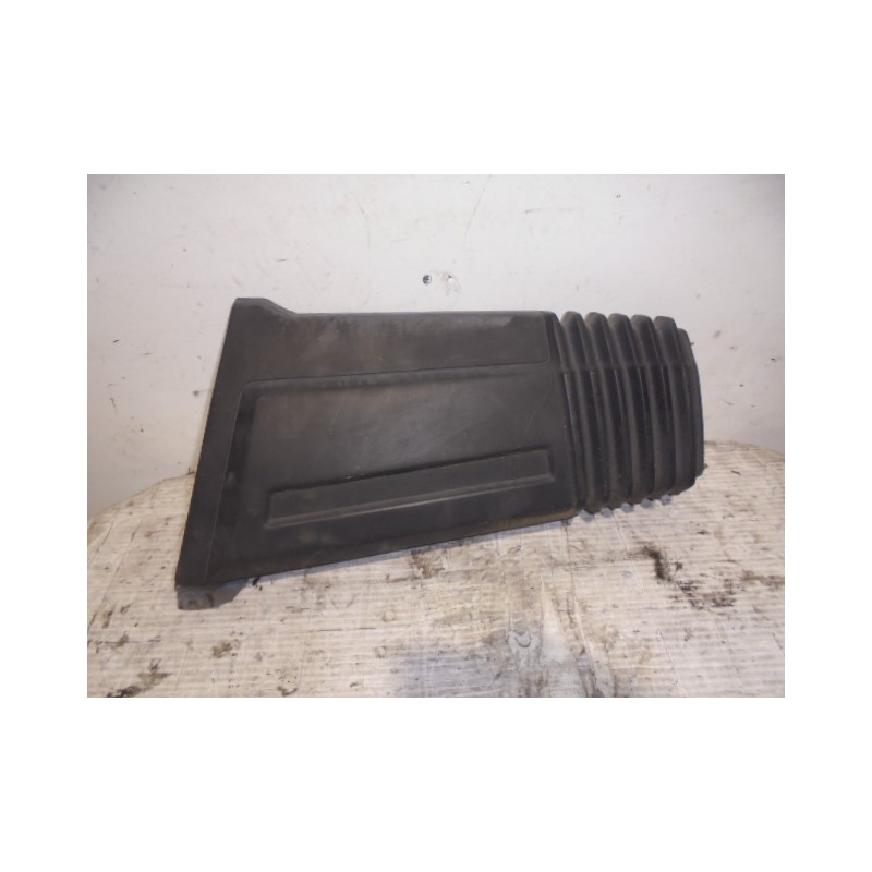 Recambio de molduras delanteras para volvo serie 740 berlina/familiar 2.3 referencia OEM IAM 1325717 NEGRA TEXTURADA 