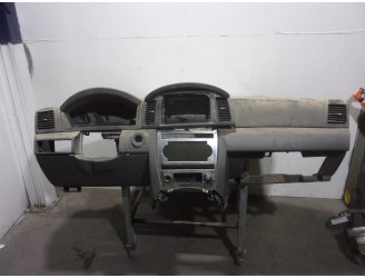 Recambio de salpicadero para jeep gr. cherokee (wh) 3.0 crd cat referencia OEM IAM 1EC961DHAB NEGRO TEXTURADO 