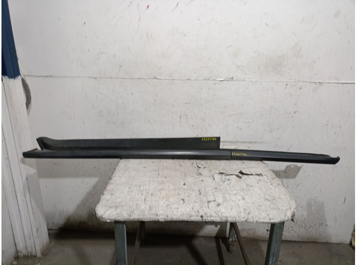 Recambio de faldon lateral para ford transit courier b460 monospace 1.5 tdci referencia OEM IAM 2152928 2152928 