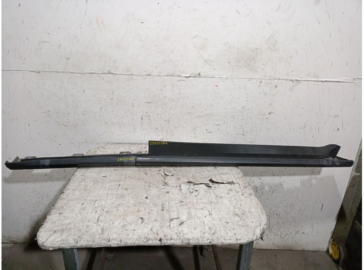 Recambio de faldon lateral para ford transit courier b460 monospace 1.5 tdci referencia OEM IAM 2152926 2152926 