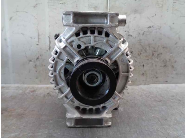 Replacement alternator for Opel Vectra C Saloon 2.2 16V CAT (Z 22 SE) OEM IAM reference 