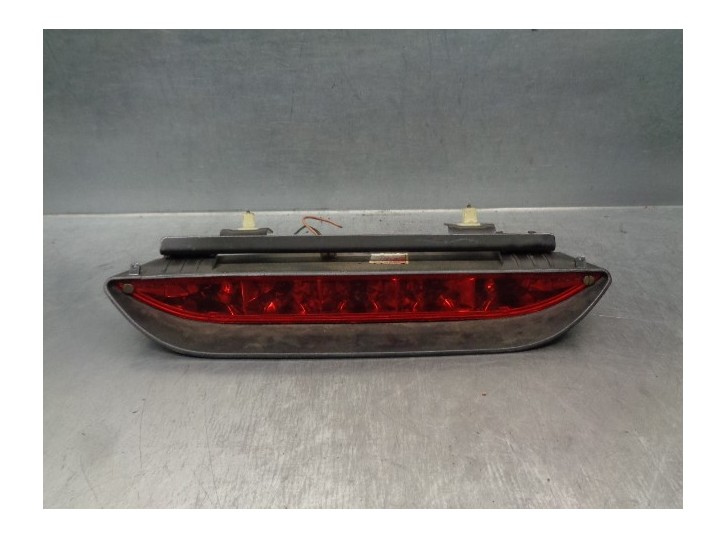 Recambio de luz central de freno para chevrolet kalos 1.4 cat referencia OEM IAM 96540274  