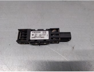 Recambio de sensor impacto para jeep gr. cherokee (wh) 3.0 crd cat referencia OEM IAM 04671779AC  