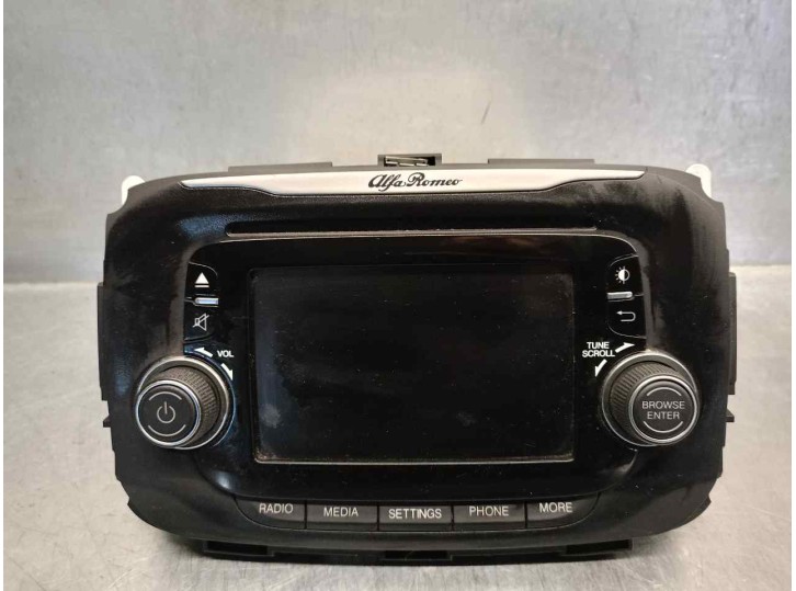 Recambio de sistema audio / radio cd para alfa romeo giulietta (191) 1.6 jtdm cat referencia OEM IAM 05011303  