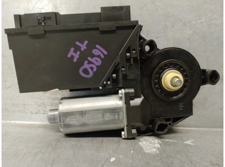 Recambio de motor elevalunas trasero izquierdo para volkswagen touareg (7la) 3.0 v6 tdi dpf referencia OEM IAM 3D0959795E 38 PIN