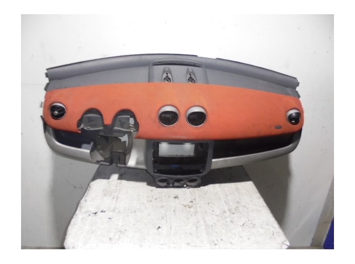 Recambio de salpicadero para smart forfour 1.5 cat referencia OEM IAM A4546800488CH8A NEGRO Y NARANJA 