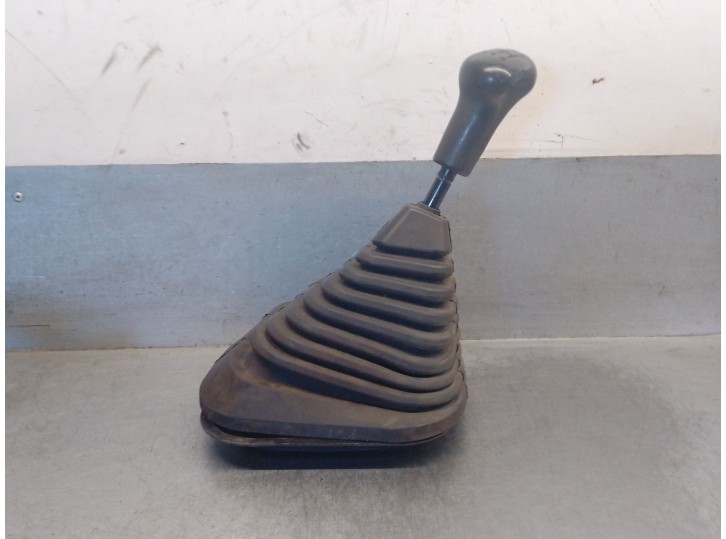 Recambio de palanca cambio para nissan atleon nissan atleon referencia OEM IAM 34101LA301 34101LA301 