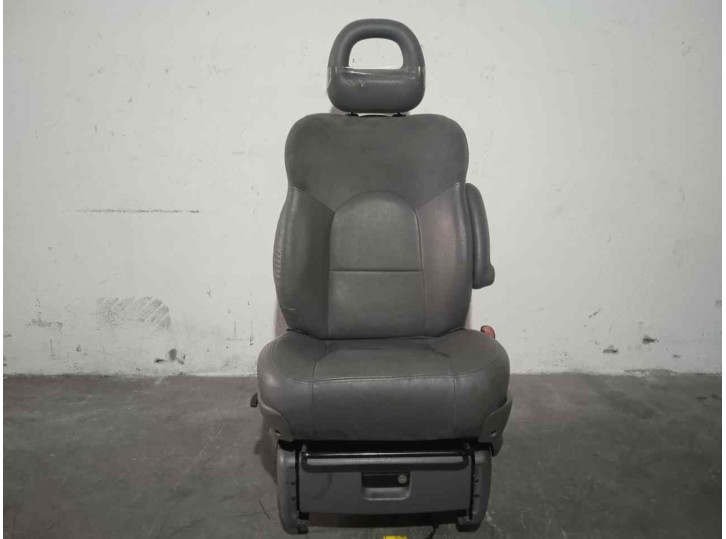Recambio de asiento delantero derecho para chrysler voyager (rg) 2.8 crd cat referencia OEM IAM 4188465 