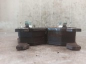 Replacement brake pads for Audi A4 saloon (B5) 1.8 20V turbo OEM IAM reference 864821 TRW