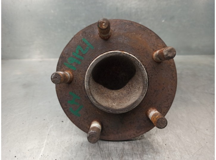 Recambio de mangueta trasera izquierda para volvo s40 berlina 1.6 diesel cat referencia OEM IAM 31340686 