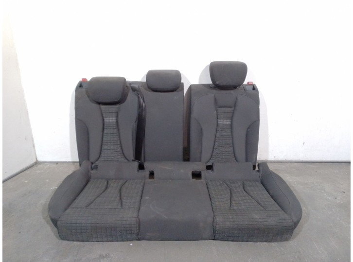 Recambio de asientos traseros para audi a3 limousine (8vs, 8vm) 1.6 tdi referencia OEM IAM 8V5885375B 8V5885375B 
