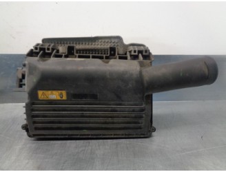 Recambio de carcasa filtro de aire para mercedes-benz clase c (w205) lim. 2.0 cgi cat referencia OEM IAM A2740900201 