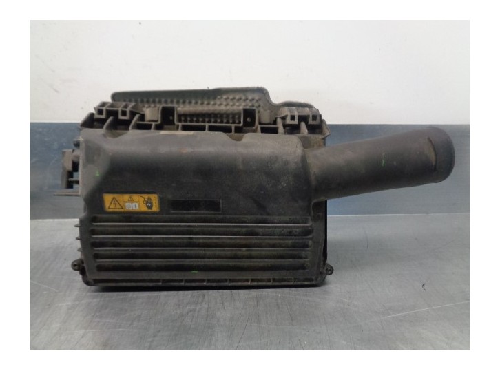 Recambio de carcasa filtro de aire para mercedes-benz clase c (w205) lim. 2.0 cgi cat referencia OEM IAM A2740900201 