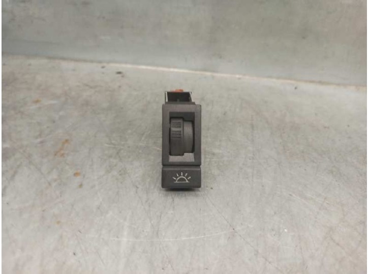 Recambio de mando luces salpicadero para lancia zeta 2.1 turbodiesel cat referencia OEM IAM 