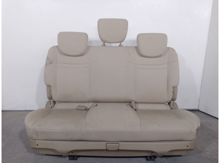 Recambio de asientos traseros para ssangyong rodius 2.7 turbodiesel cat referencia OEM IAM 7501221002EAJ ASIENTO DE TELA BEIGE 5