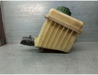 Recambio de deposito servo para audi q7 (4lb) 3.0 tdi quattro referencia OEM IAM 7L6422371C  