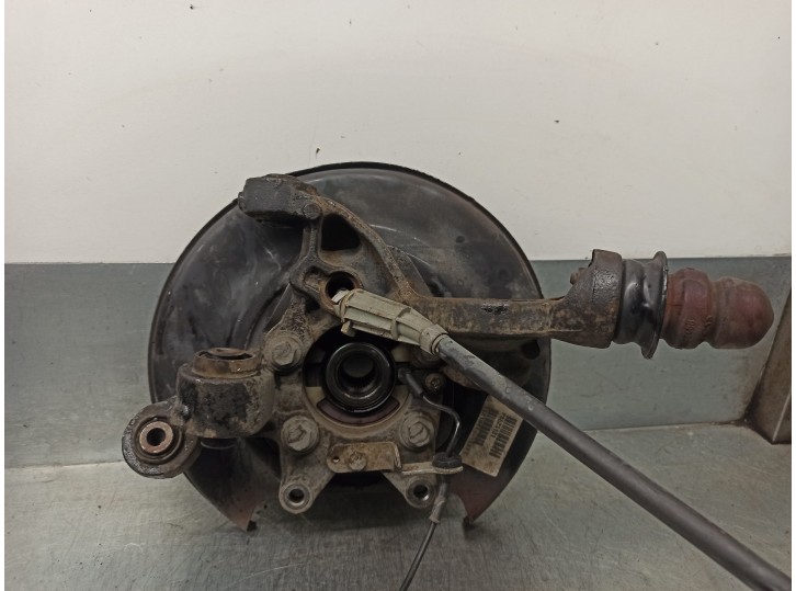 Recambio de mangueta trasera izquierda para volvo xc90 2.4 diesel cat referencia OEM IAM 31277991 