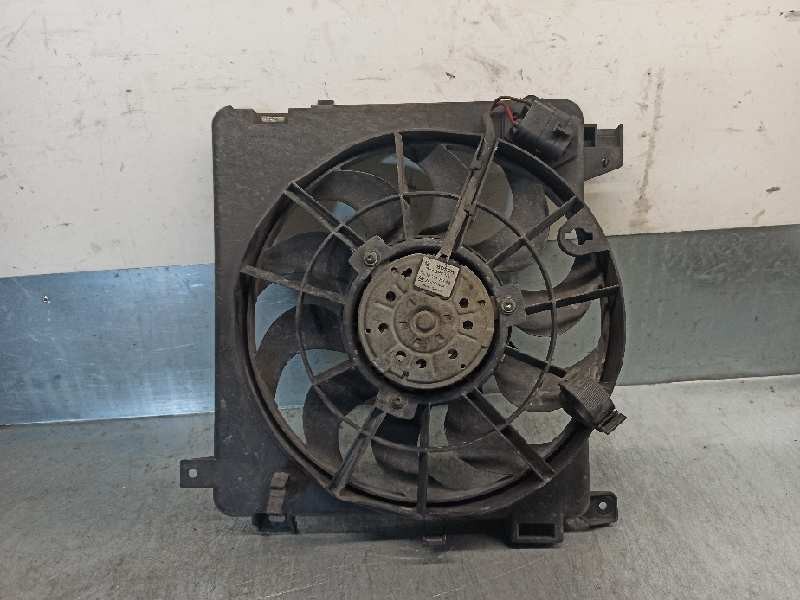 Recambio de electroventilador para opel astra gtc 1.7 16v cdti referencia OEM IAM 24467442 0130303957 BOSCH