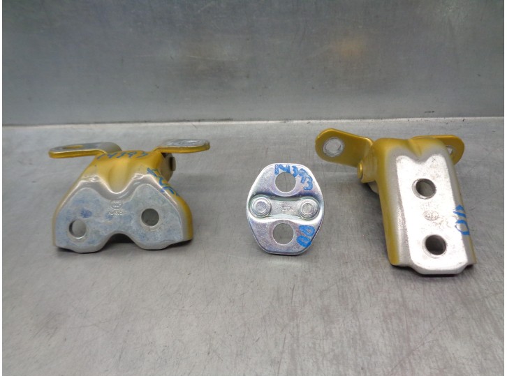 Recambio de bisagra puerta para kia xceed 1.4 tgdi cat referencia OEM IAM 793102V000  
