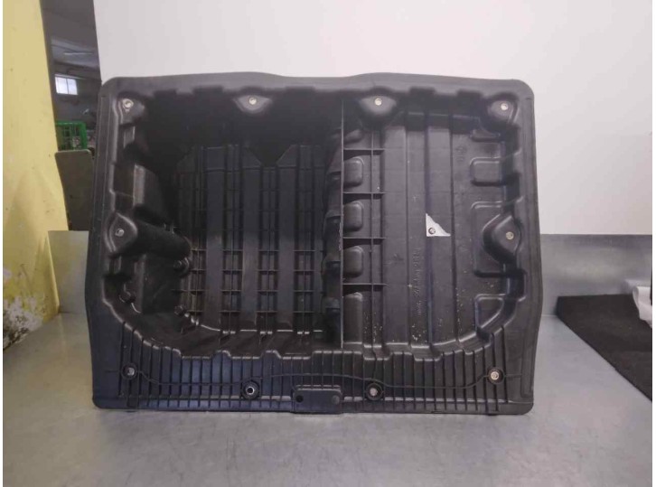 Recambio de caja trasera para bmw serie 3 berlina (e90) 2.0 turbodiesel cat referencia OEM IAM 51717120020 