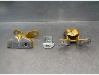 Recambio de bisagra puerta para kia xceed 1.4 tgdi cat referencia OEM IAM 793102V000  