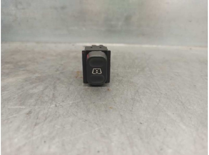 Recambio de mando elevalunas trasero derecho para lancia zeta 2.1 turbodiesel cat referencia OEM IAM 9617287669  POSTERIOR