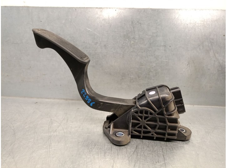 Recambio de potenciometro pedal para lexus rx (_u3_) 400h awd (mhu38_) referencia OEM IAM 7812048090 7812048090 1988003050