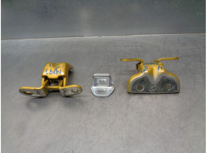 Recambio de bisagra puerta para kia xceed 1.4 tgdi cat referencia OEM IAM 793102V000  