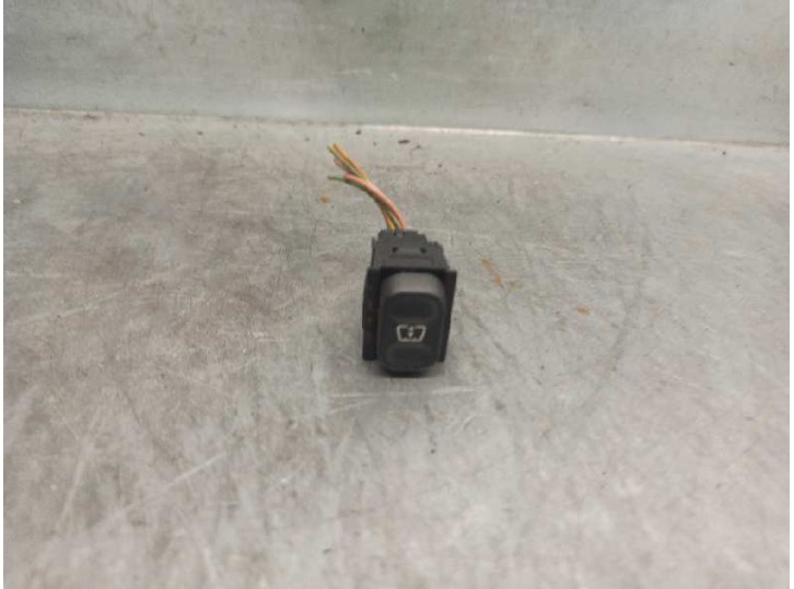 Recambio de mando elevalunas trasero izquierdo para lancia zeta 2.1 turbodiesel cat referencia OEM IAM 9617287669  POSTERIOR