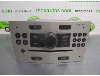 Replacement audio system / CD radio for Opel Corsa D Enjoy OEM IAM reference 13257037 
