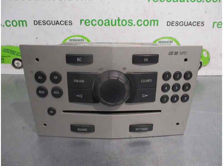 Replacement audio system / CD radio for Opel Corsa D Enjoy OEM IAM reference 13257037 