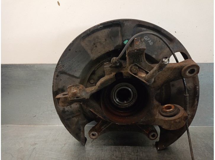 Recambio de mangueta trasera izquierda para ssangyong rodius 2.7 turbodiesel cat referencia OEM IAM 4595021000  