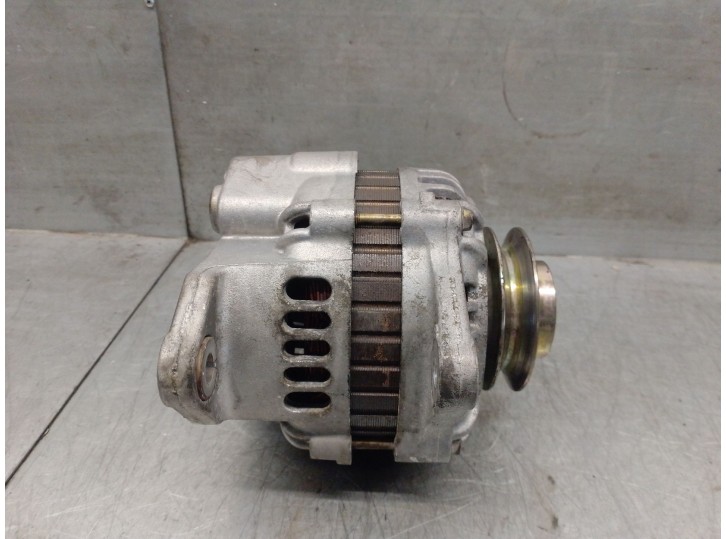 Recambio de alternador para nissan primera berlina (p12) 2.2 16v turbodiesel cat referencia OEM IAM 23100AD210 23100AD210 A3TA65