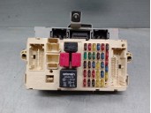 Recambio de caja reles / fusibles para alfa romeo 147 (190) 1.9 jtd distinctive referencia OEM IAM 467463750 501208570090 