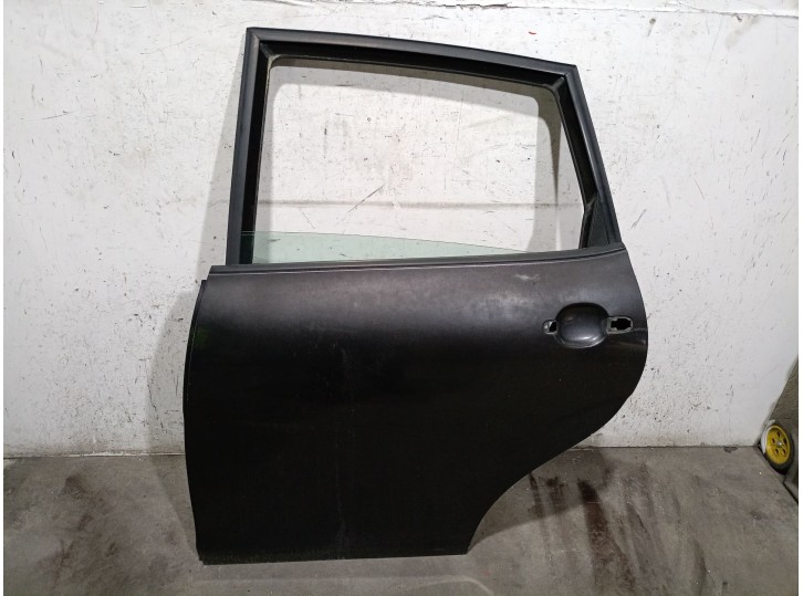 Recambio de puerta trasera izquierda para seat toledo iii (5p2) 1.9 tdi referencia OEM IAM 5P0833055 5P0833055 