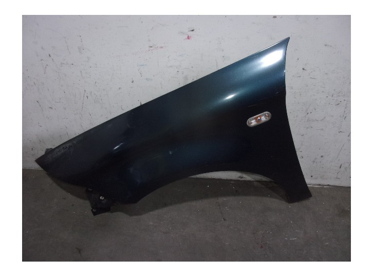 Replacement front left fender for Seat Toledo (5P2) 1.6 OEM IAM reference 5P0821021 BLUE 