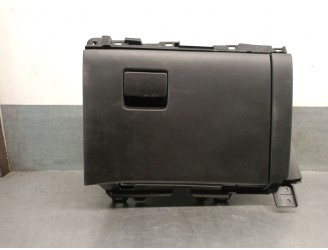 Recambio de guantera para mazda cx-5 (kf) 2.0 referencia OEM IAM KB7W64261 
