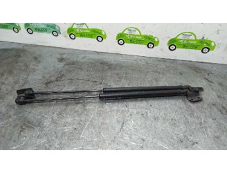 Recambio de amortiguadores capo para kia sorento 2.5 crdi cat referencia OEM IAM 811813E001 