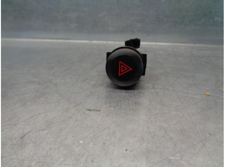 Recambio de warning para kia sorento 2.5 crdi cat referencia OEM IAM 937303E000  