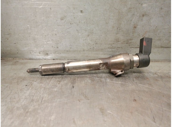 Recambio de inyector para renault scénic iii (jz0/1_) 1.5 dci referencia OEM IAM 166009445R 166009445R 