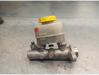Replacement of brake pump for Nissan Pick-Up (D22) 2.5 Diesel OEM IAM reference 460103S400 NABCO