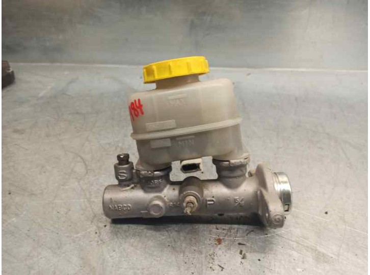 Replacement of brake pump for Nissan Pick-Up (D22) 2.5 Diesel OEM IAM reference 460103S400 NABCO