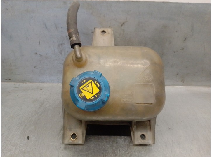 Replacement expansion tank for Fiat Doblò Cargo (223) 1.9 JTD CAT OEM IAM reference 51717782 51717782 